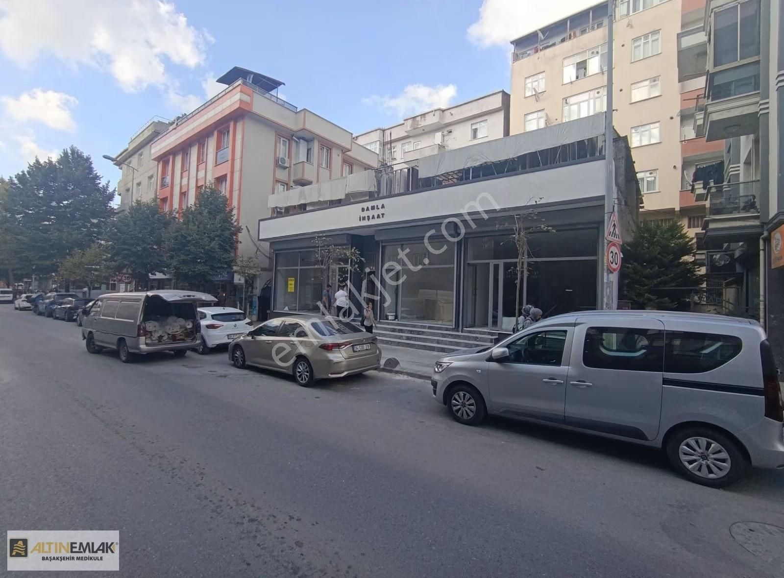 Bağcılar Asfalttında Üç Adet Kiralıkdükkan - Görsel 28