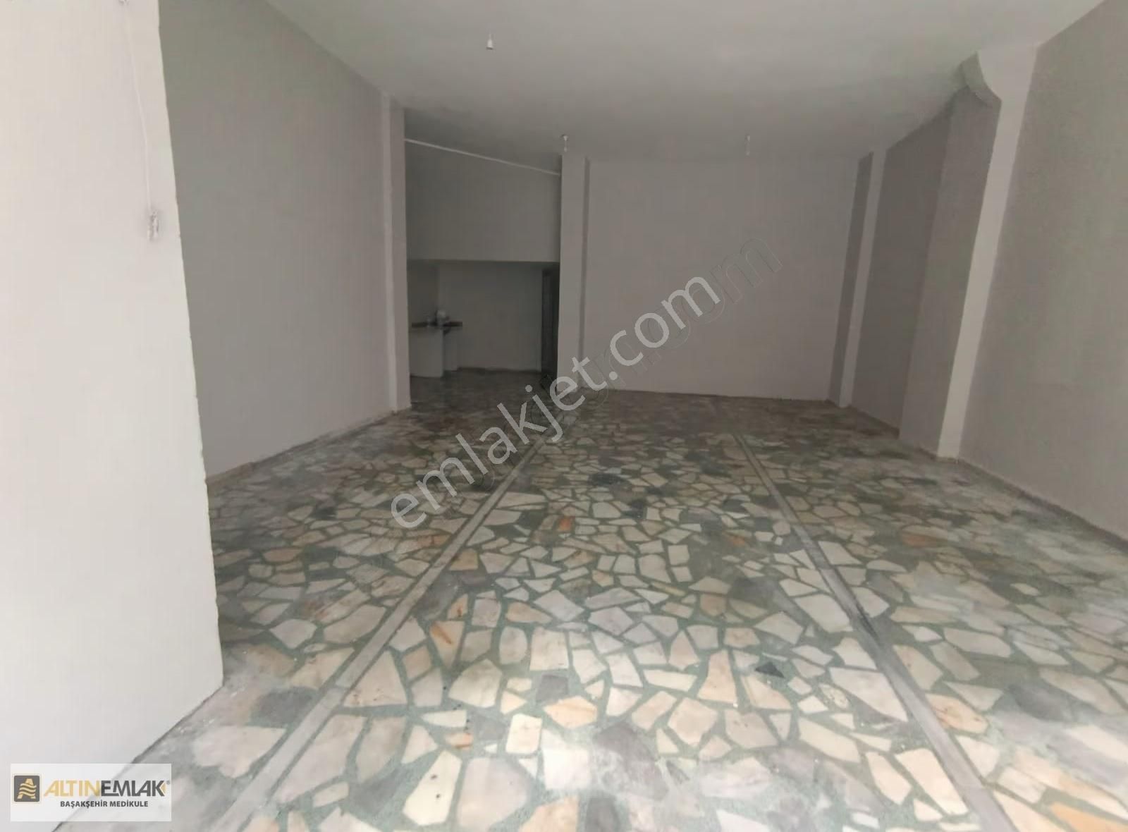 Bağcılar Asfalttında Üç Adet Kiralıkdükkan - Görsel 29