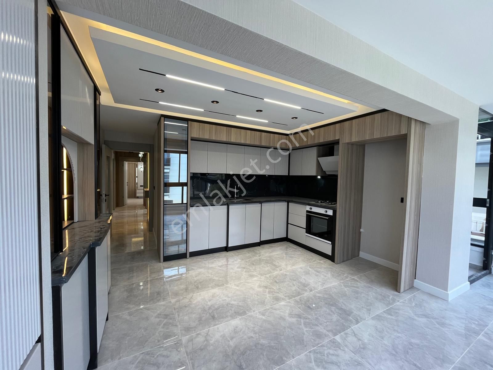 Ana Cade'ye Yakın Evebeyn Banyolu Sıfır Ulra Lüx Daire - Görsel 18