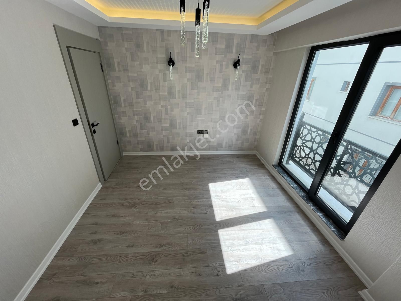 Ana Cade'ye Yakın Evebeyn Banyolu Sıfır Ulra Lüx Daire - Görsel 11