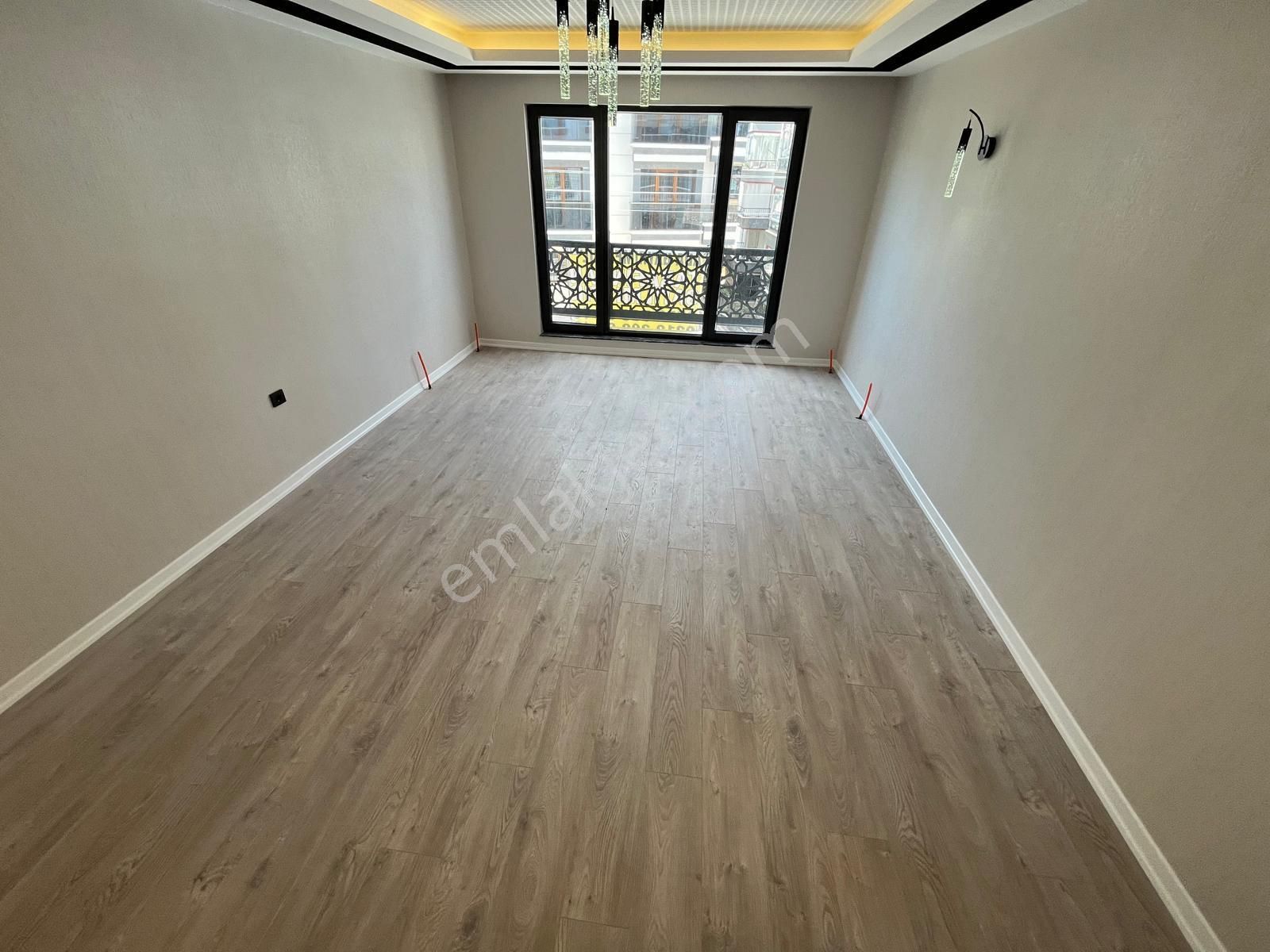 Ana Cade'ye Yakın Evebeyn Banyolu Sıfır Ulra Lüx Daire - Görsel 28