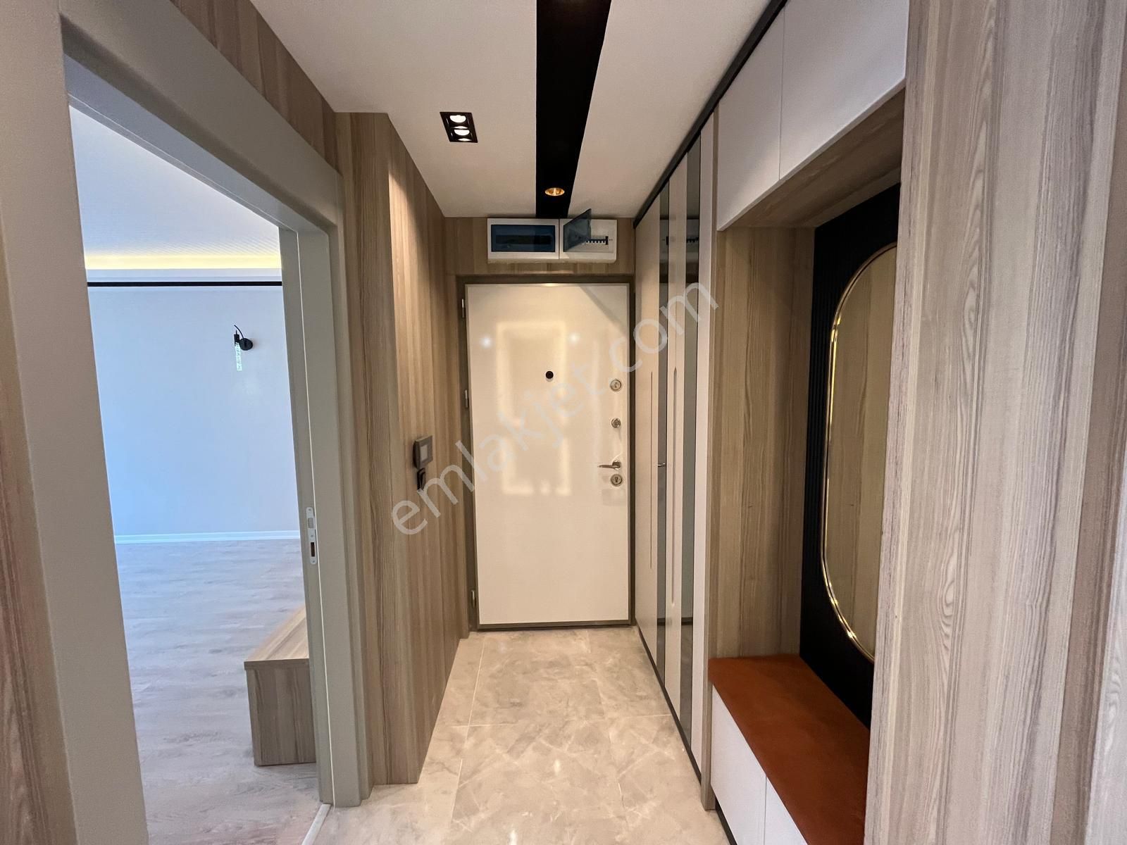 Ana Cade'ye Yakın Evebeyn Banyolu Sıfır Ulra Lüx Daire - Görsel 6