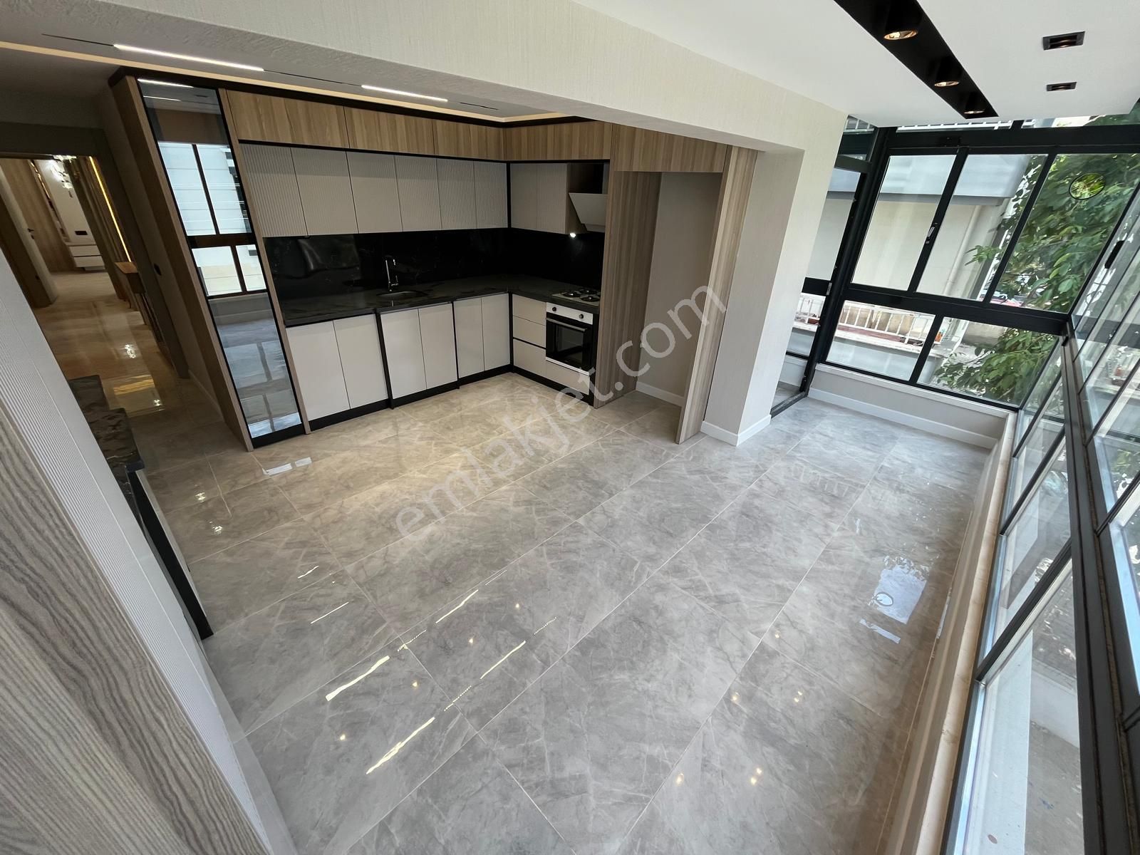 Ana Cade'ye Yakın Evebeyn Banyolu Sıfır Ulra Lüx Daire - Görsel 17