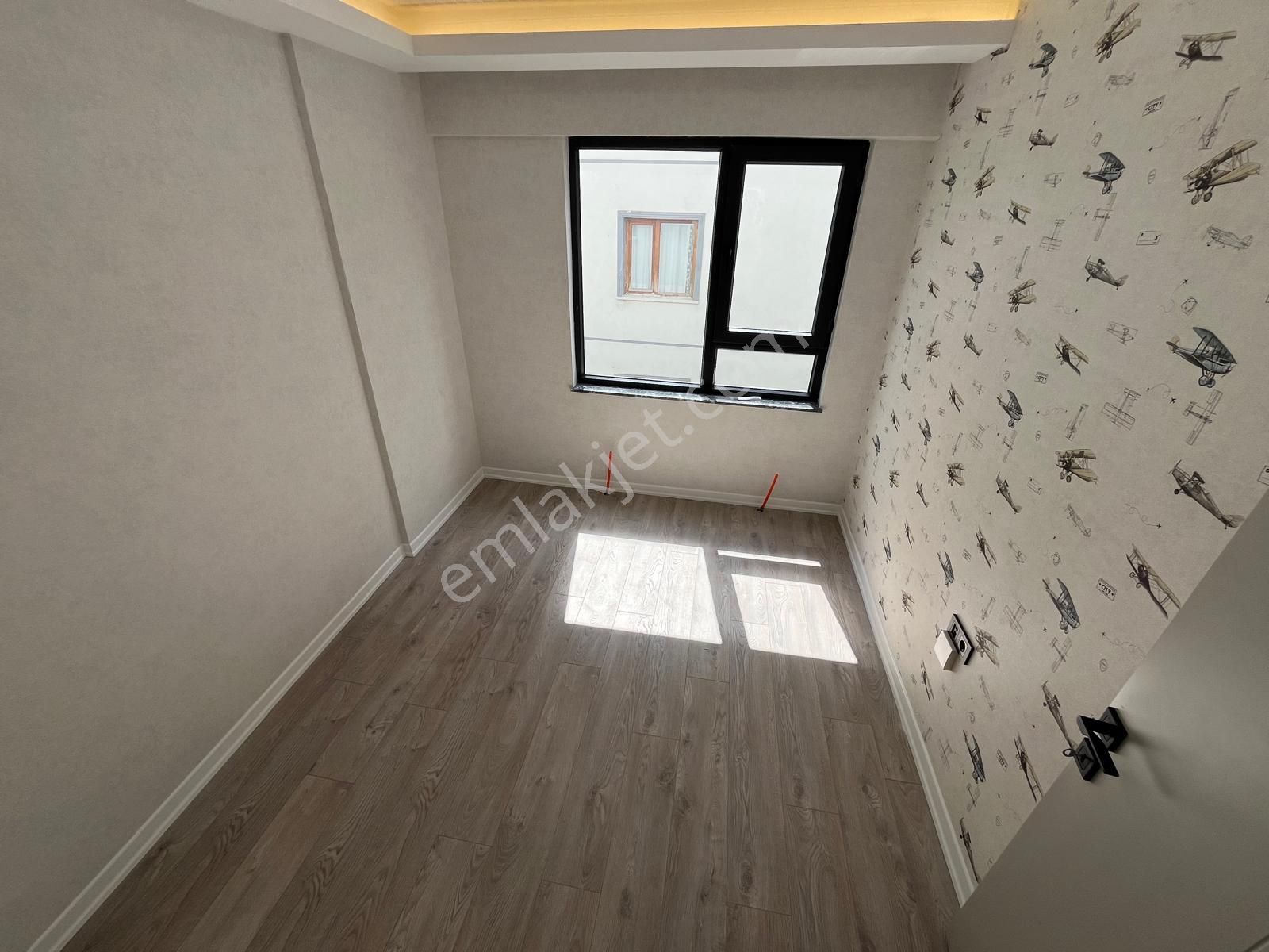 Ana Cade'ye Yakın Evebeyn Banyolu Sıfır Ulra Lüx Daire - Görsel 8