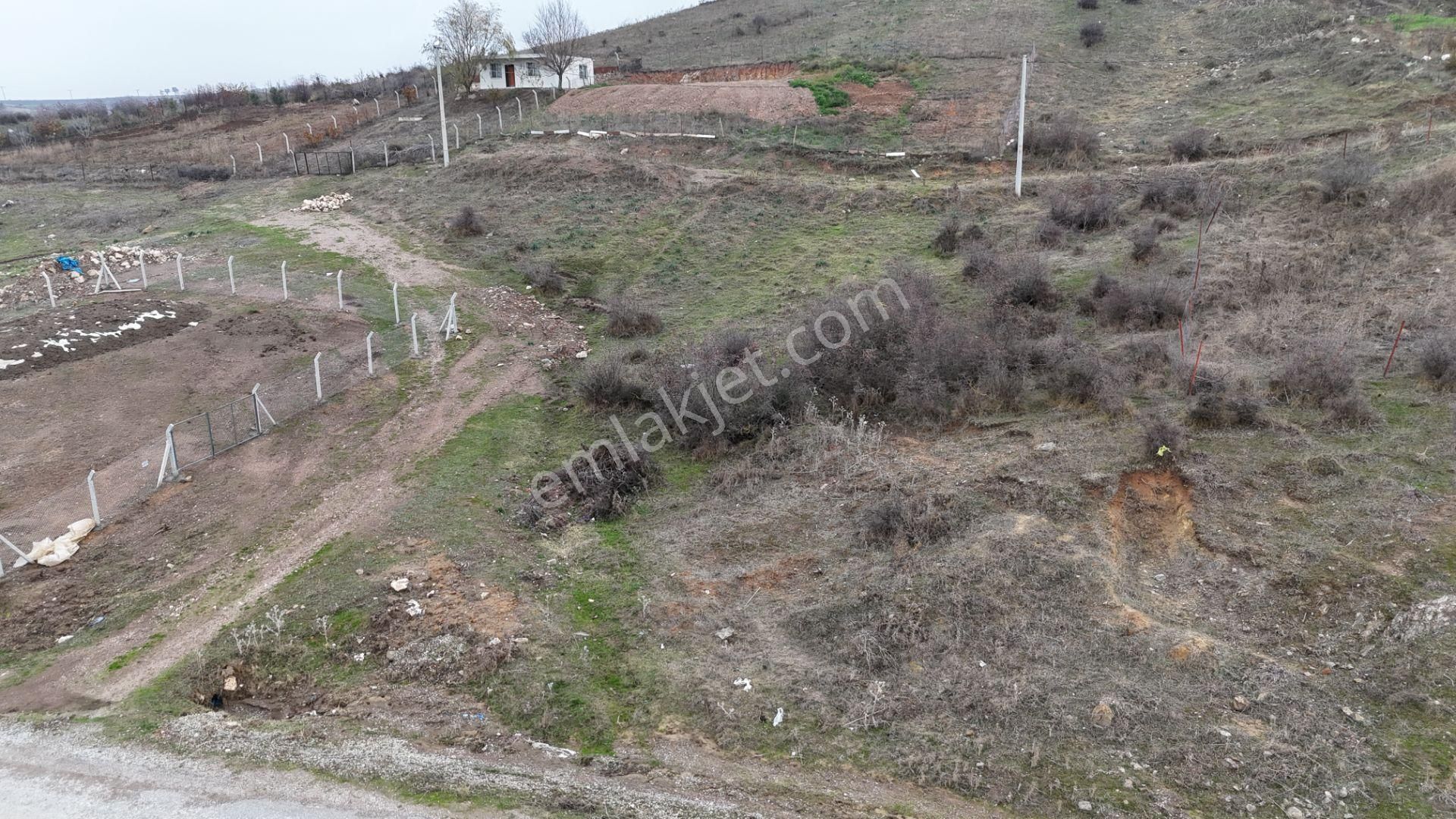 Fırsat!. Söğütlü Sıraköy'de 1900 M2 Asfalta Yola 104 Mt Cepheli - Görsel 4