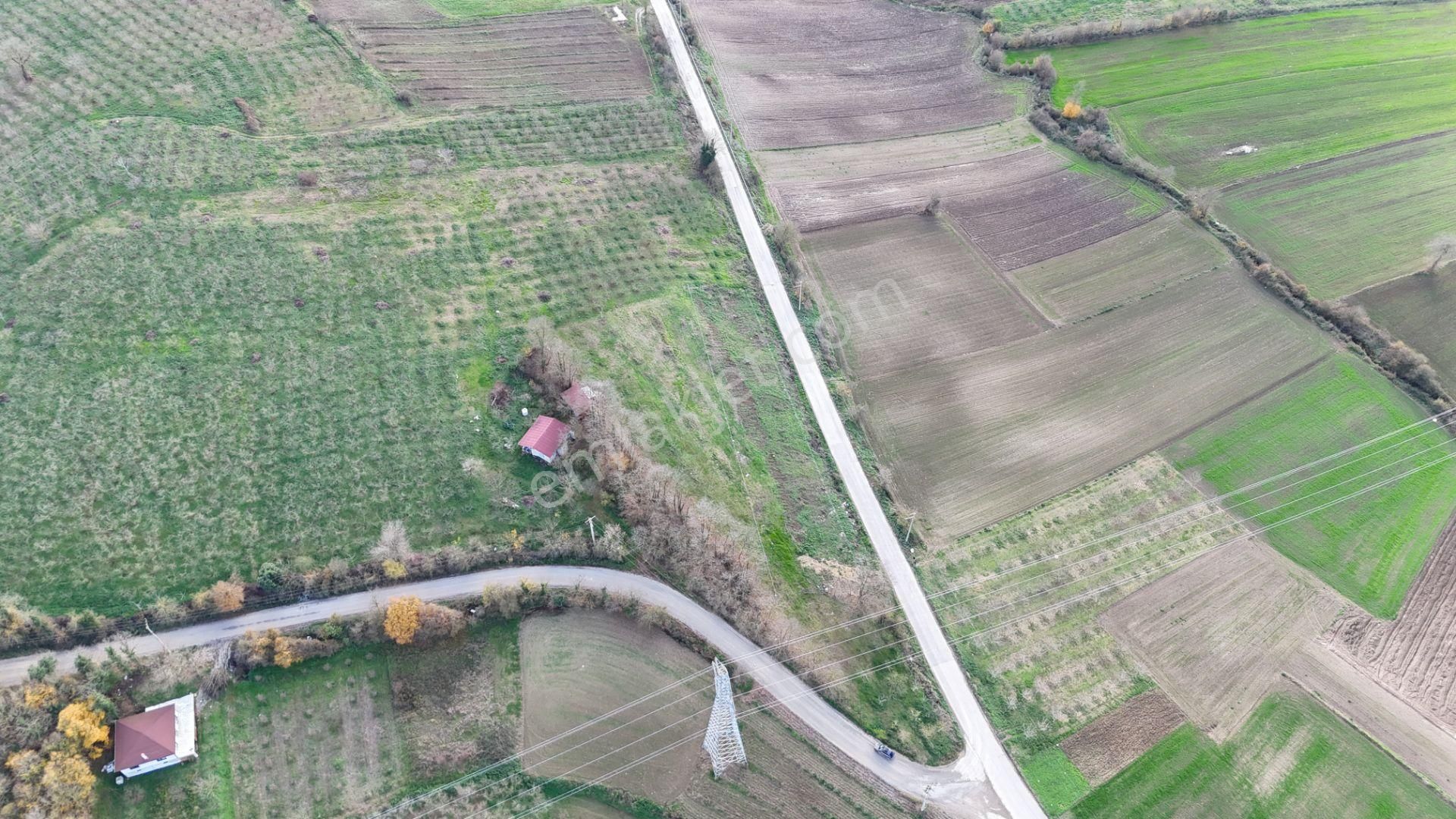 Fırsat!. Söğütlü Sıraköy'de 1900 M2 Asfalta Yola 104 Mt Cepheli - Görsel 3