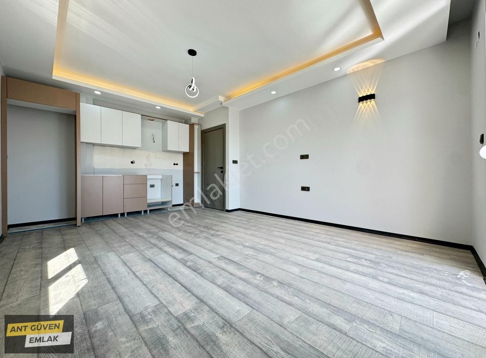 Döşemealtı Devlet Hastanesi Ve Üniversite Yakını Katta 2+1 Daire