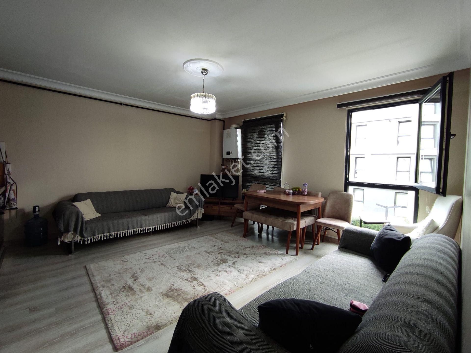 Yenidoğan Da Havuzlu Açık Otoparklı Az Katlı Sitede 1+1 Eşyalı - Görsel 21