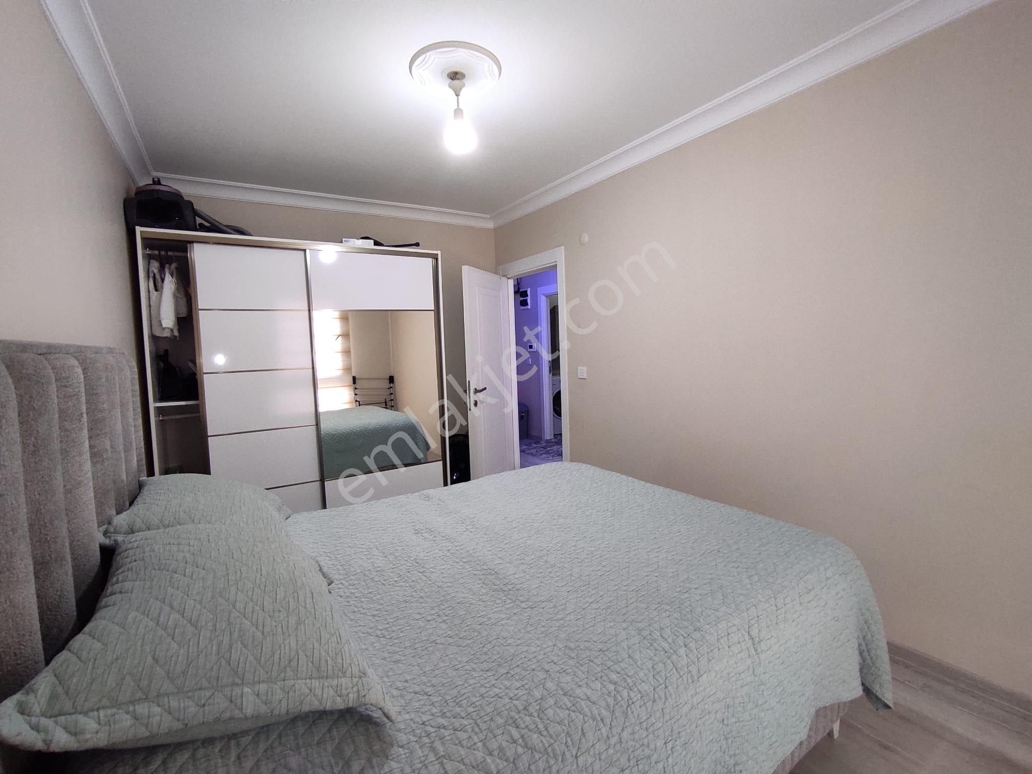 Yenidoğan Da Havuzlu Açık Otoparklı Az Katlı Sitede 1+1 Eşyalı - Görsel 32