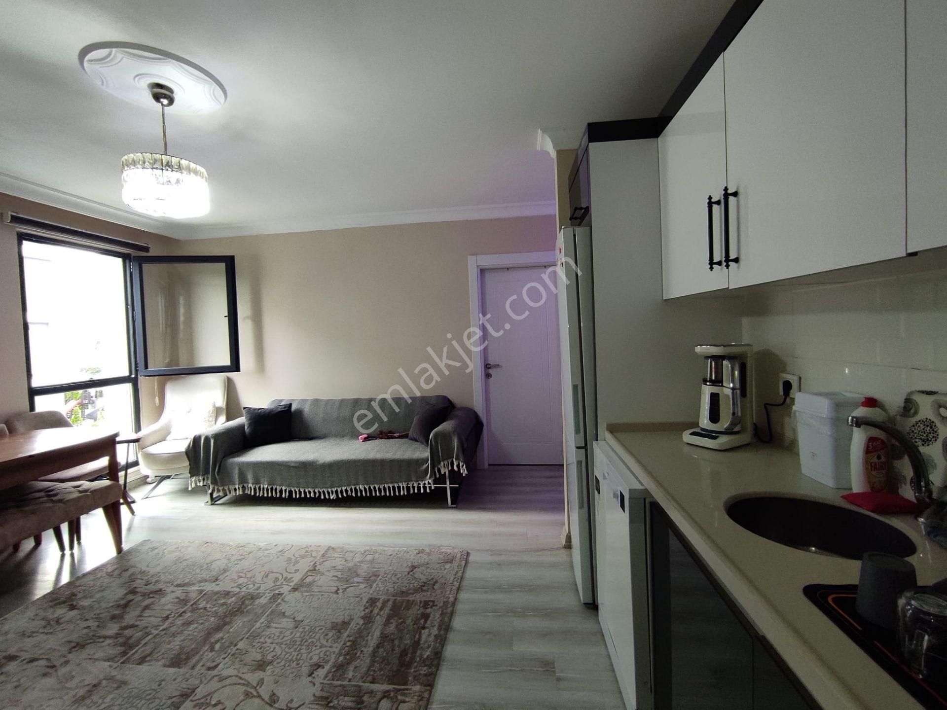 Yenidoğan Da Havuzlu Açık Otoparklı Az Katlı Sitede 1+1 Eşyalı - Görsel 26