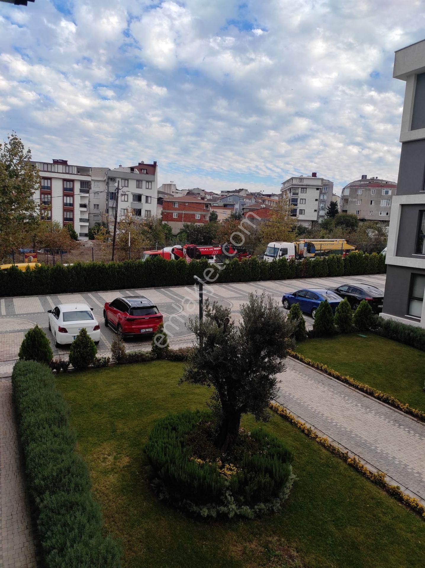 Yenidoğan Da Havuzlu Açık Otoparklı Az Katlı Sitede 1+1 Eşyalı - Görsel 13