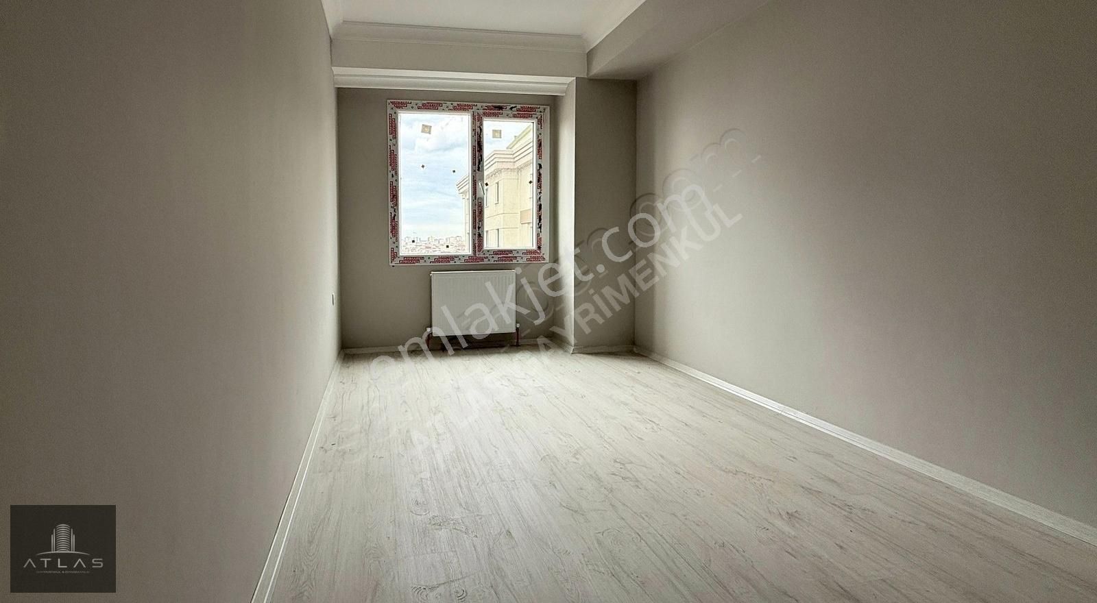Atlas'tan, Site İçi, 3+1, 115m2, 8.kat, E.banyolu, Ön Cephe - Görsel 2