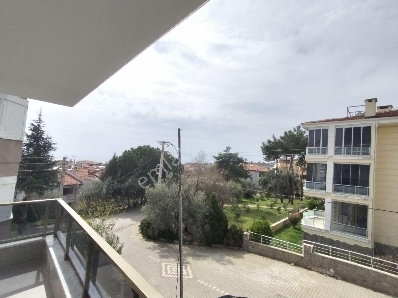 Güçlü Kardeşlerden Altınoluk Merkezde Ara Kat 2+1 Sıfır Daire - Görsel 18