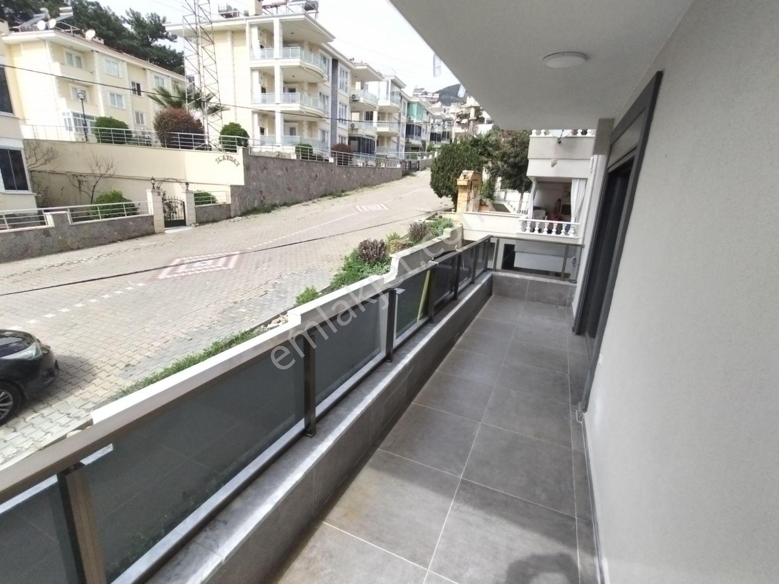 Güçlü Kardeşlerden Altınoluk Merkezde Ara Kat 2+1 Sıfır Daire - Görsel 8
