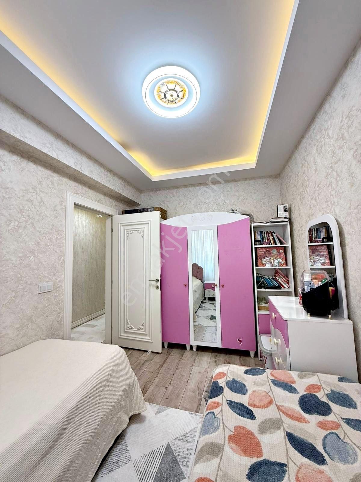 Fıstıklık'ta Bölgenin Gözdesi Ön Cephe Masrafsız Ultra Lüx 3+1 - Görsel 20