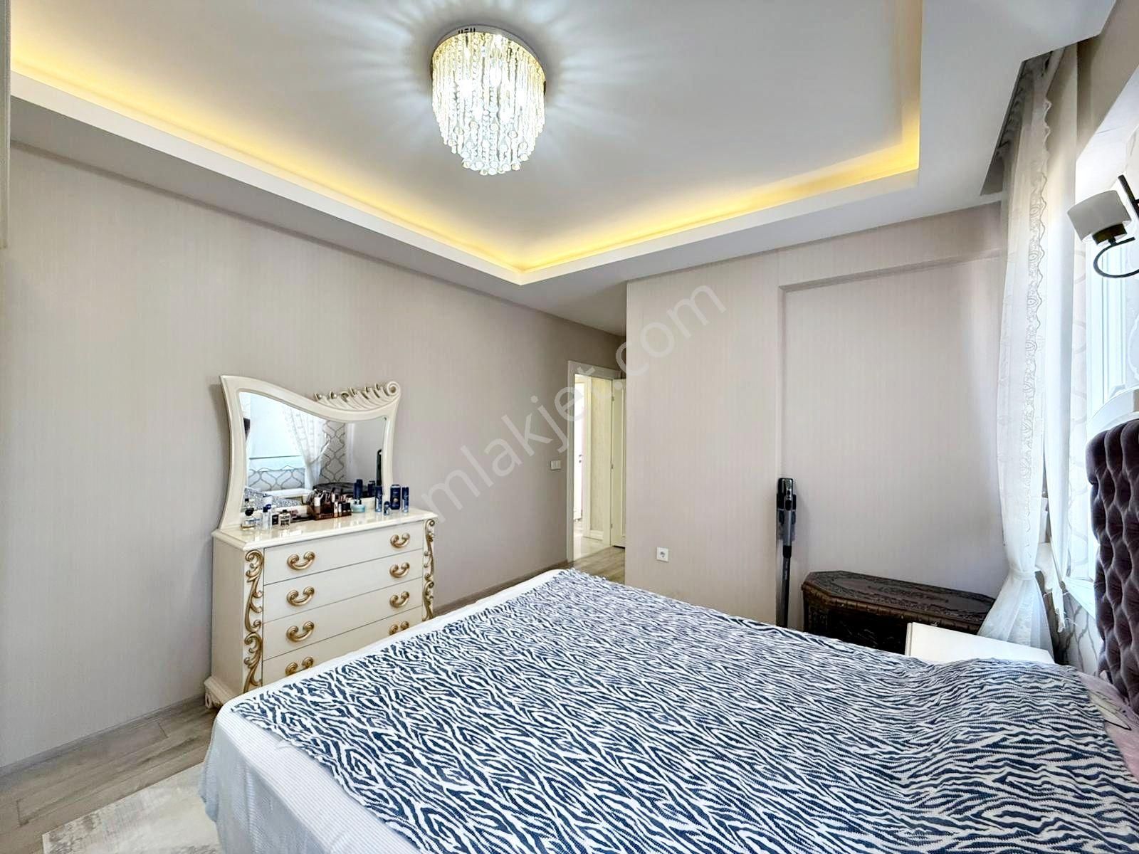 Fıstıklık'ta Bölgenin Gözdesi Ön Cephe Masrafsız Ultra Lüx 3+1 - Görsel 23