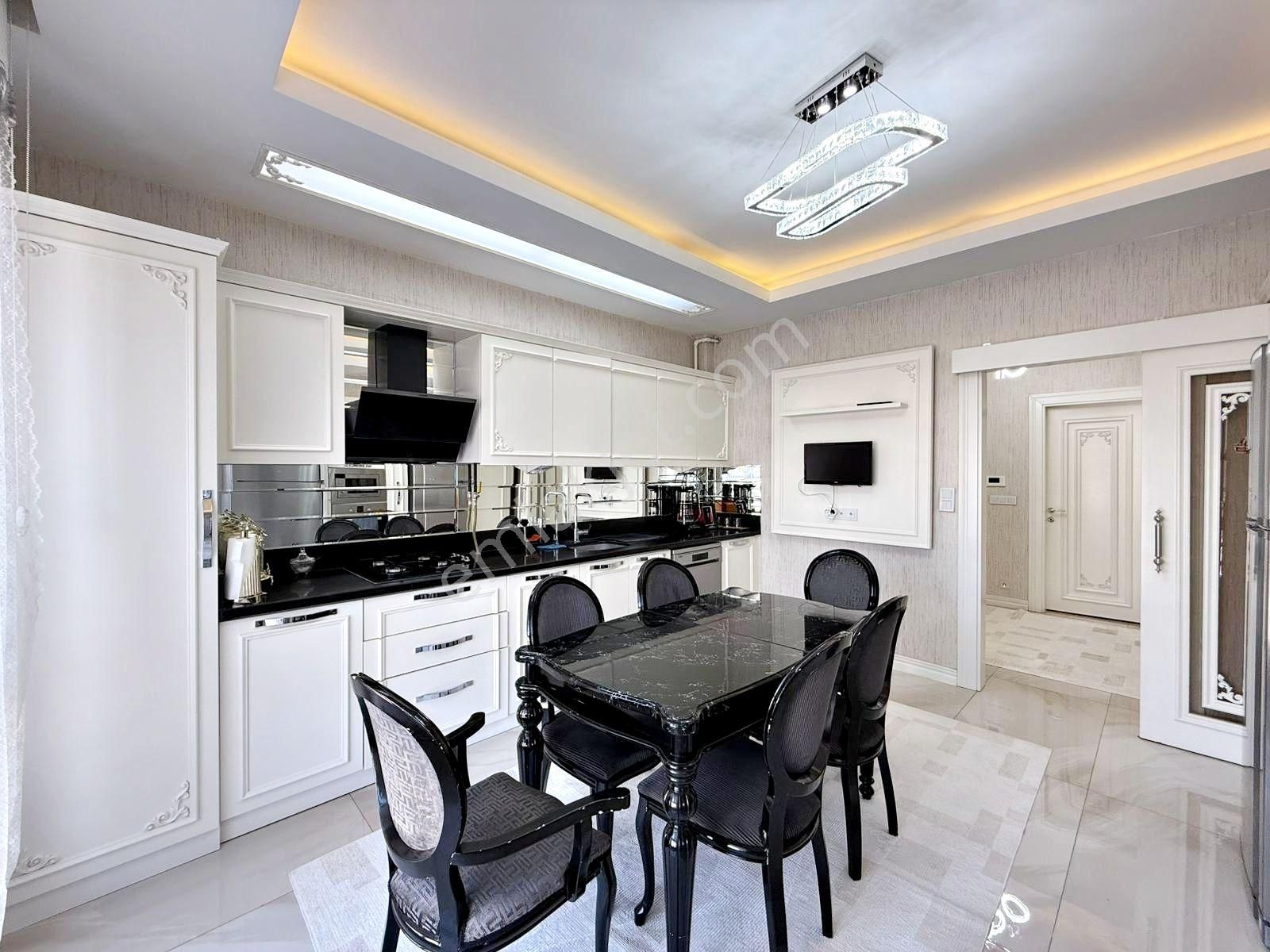 Fıstıklık'ta Bölgenin Gözdesi Ön Cephe Masrafsız Ultra Lüx 3+1 - Görsel 2