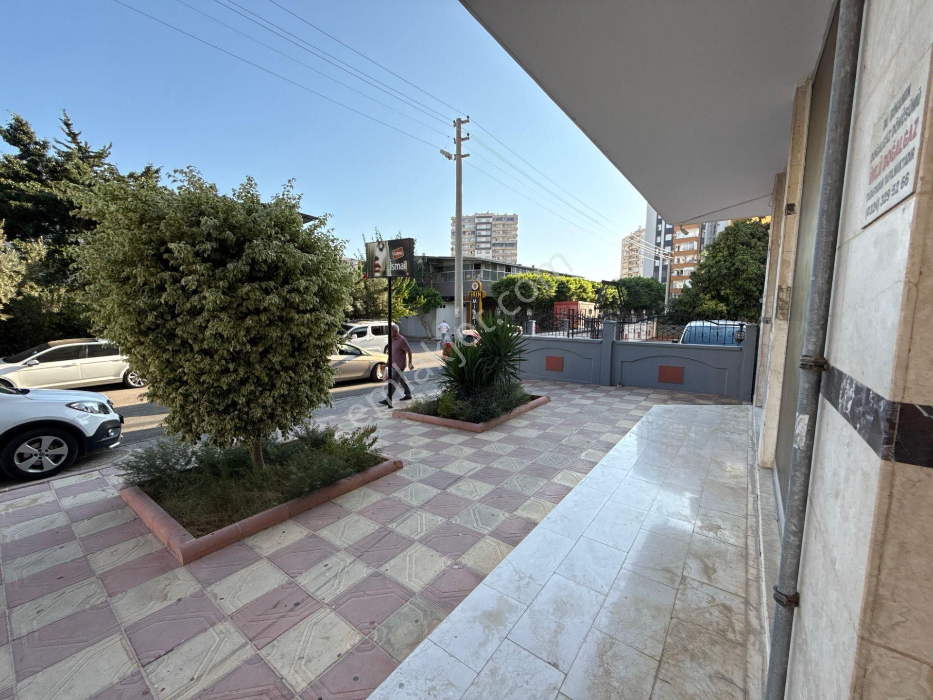 Bolkar Emlaktan Hürriyette 70 M² Cadde Cepheli Satılık Dükkan - Görsel 11