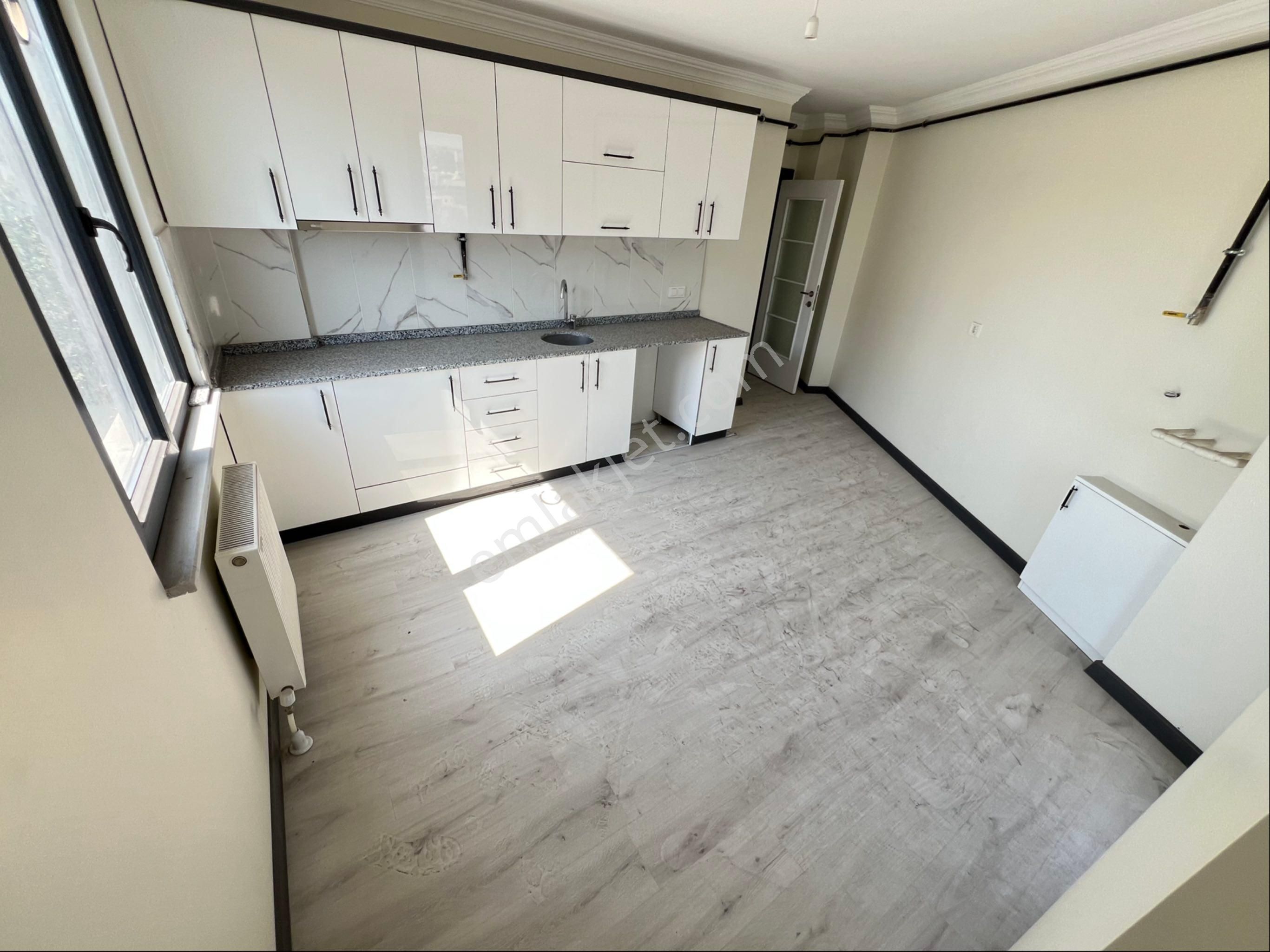 Vizyon Emlak'tan Emek Mahallesi 5+1 Sıfır Önü Açık Lüks Çatı Dubleks - Görsel 17