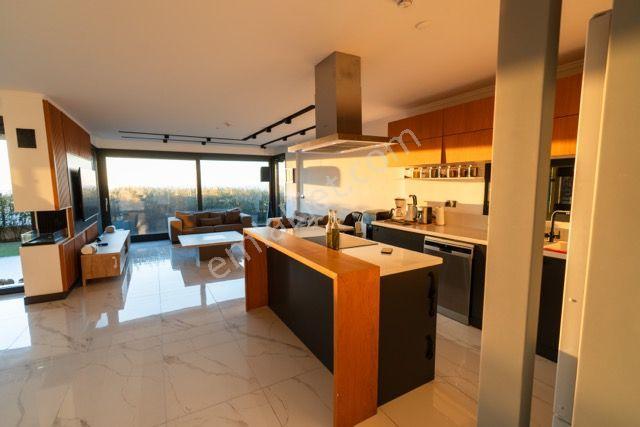 Kuşadası Karaovada Emsaline Az Rastlanan Full Manzaralı Villa - Görsel 20