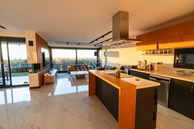 Kuşadası Karaovada Emsaline Az Rastlanan Full Manzaralı Villa - Görsel 15