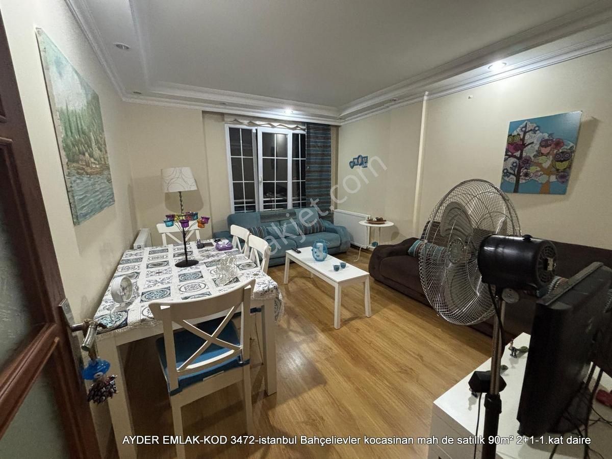 İstanbul Bahçelievler Kocasinan Mah De Satılık 90m² 2+1-1.kat Daire