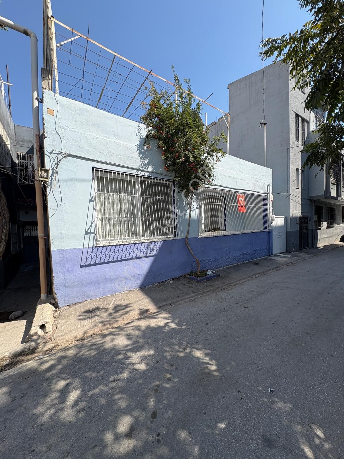 Demetevler Mahallesi'nde Tek Katlı Satılık Müstakil Ev