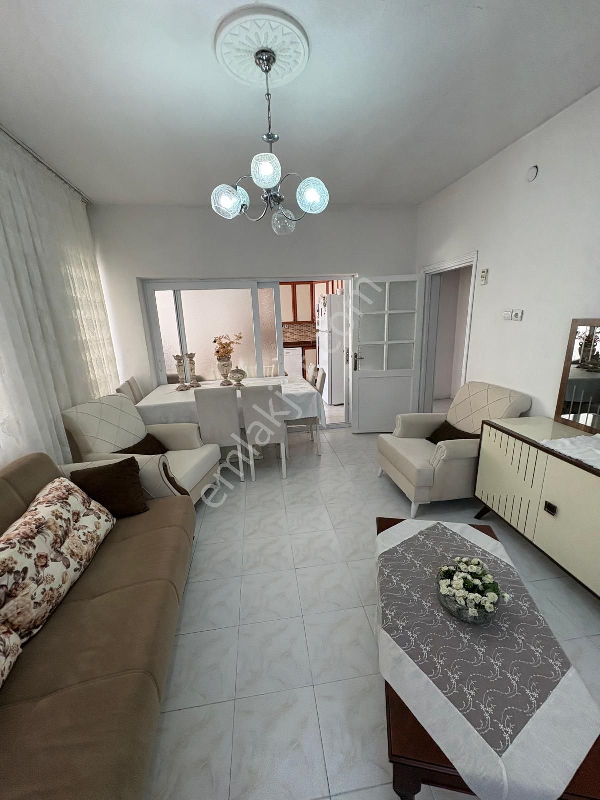 Demetevler Mahallesi'nde Tek Katlı Satılık Müstakil Ev - Görsel 10