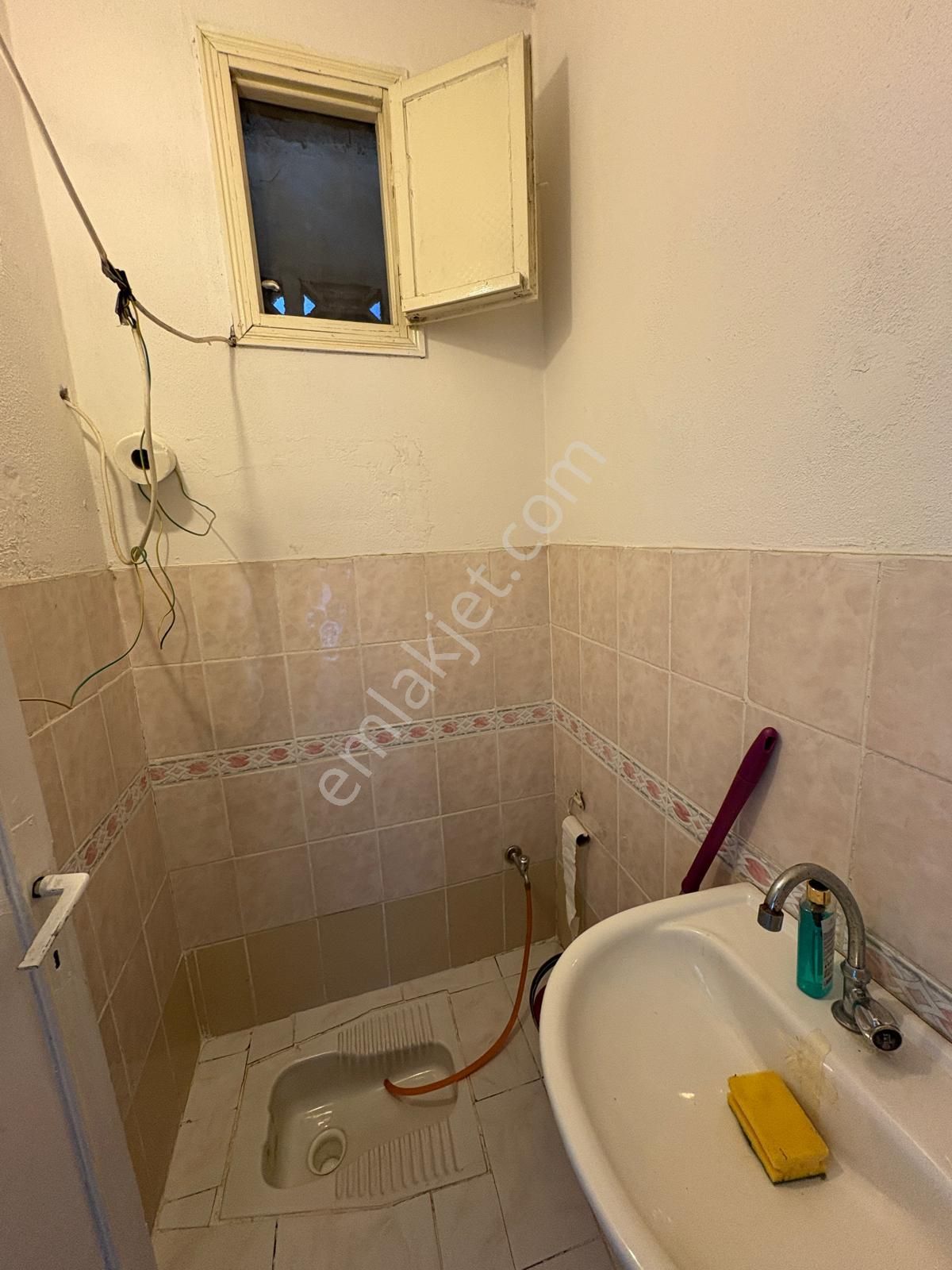 Demetevler Mahallesi'nde Tek Katlı Satılık Müstakil Ev - Görsel 6