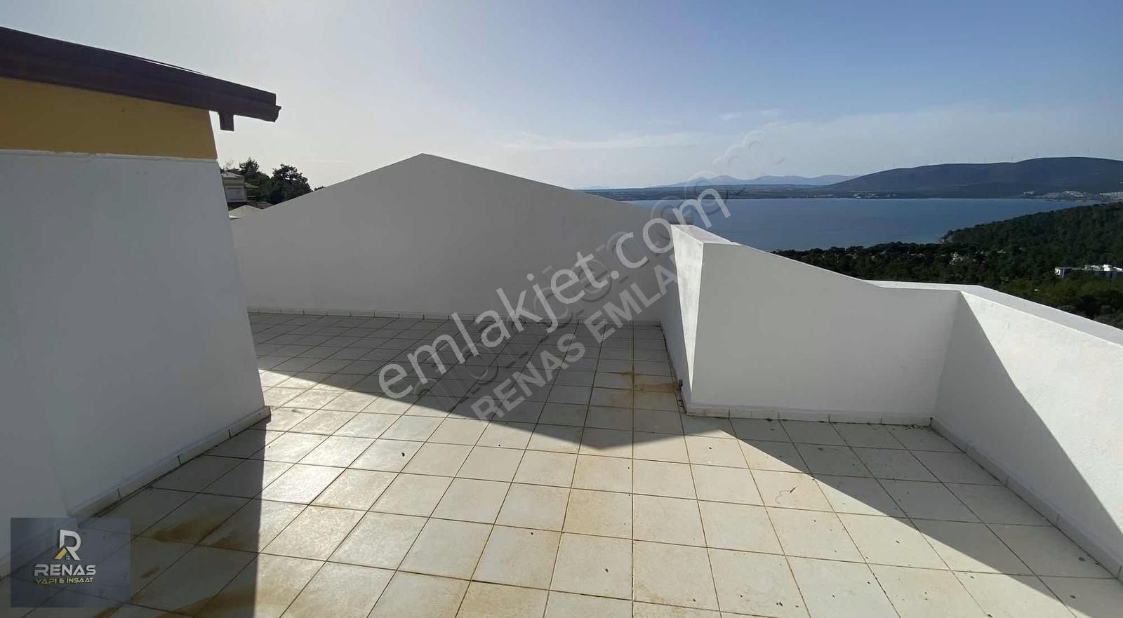 Didim Akbük'te Deniz Manzaralı Geniş Bahçeli Müstakil Villa - Görsel 12