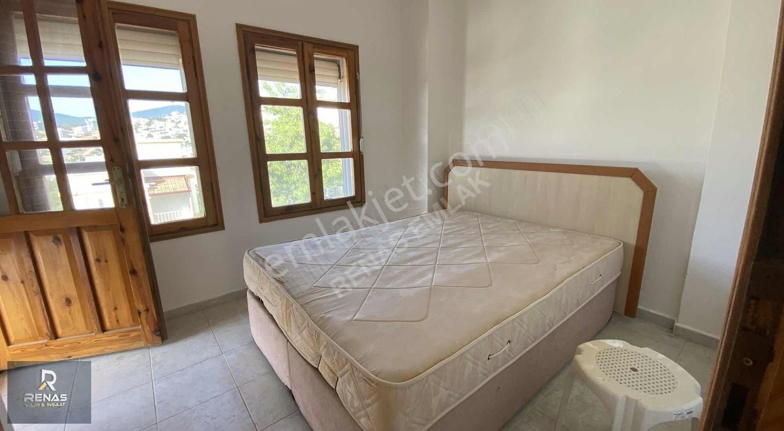 Didim Akbük'te Deniz Manzaralı Geniş Bahçeli Müstakil Villa - Görsel 23