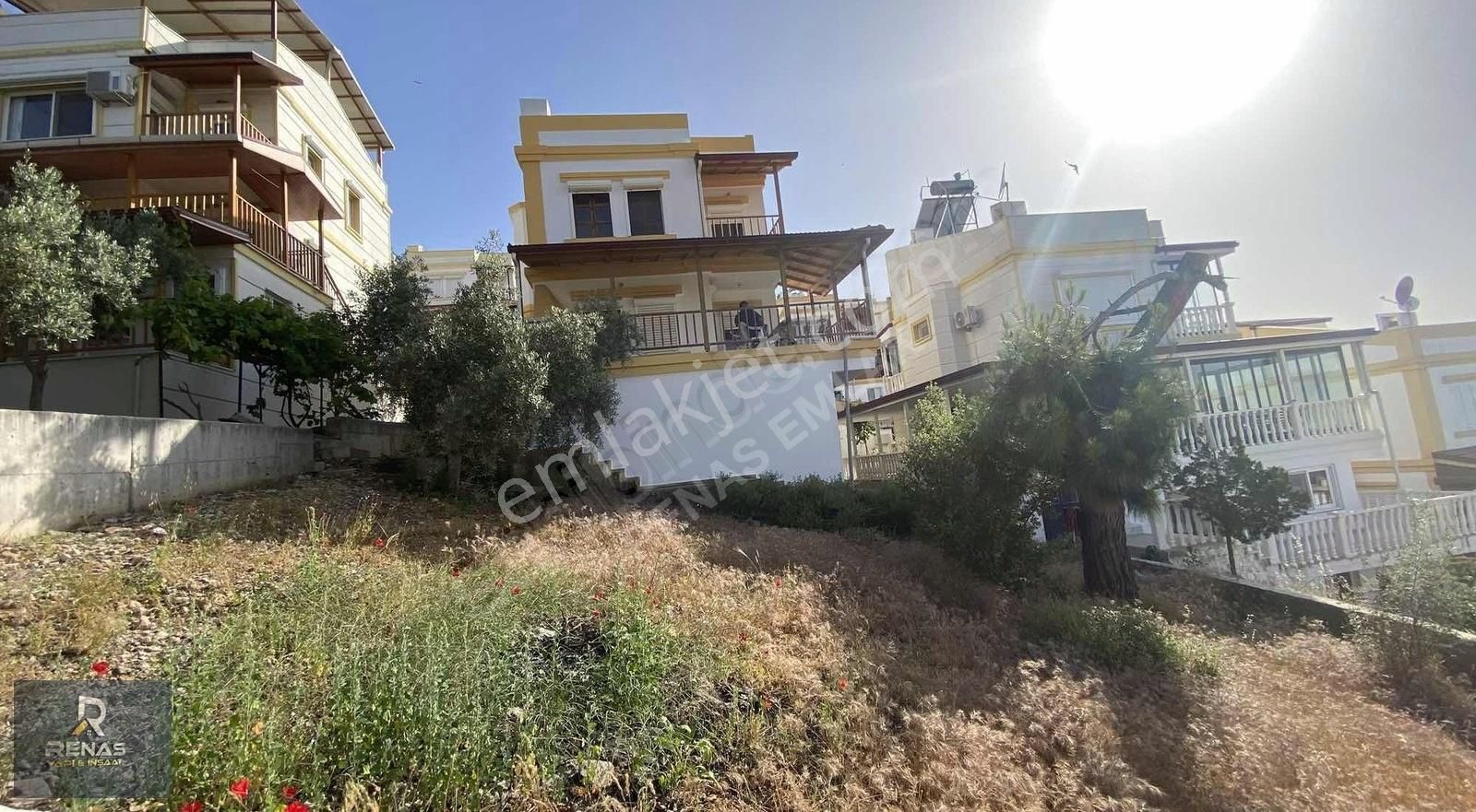 Didim Akbük'te Deniz Manzaralı Geniş Bahçeli Müstakil Villa - Görsel 9