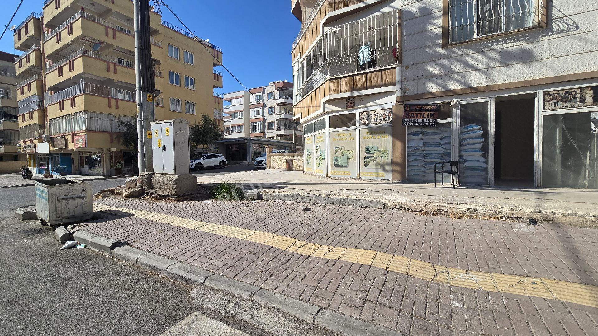Berat Arpacık Gayrimenkul 'den Sırrın'da Satılık Dükkan Köşe Başı - Görsel 2