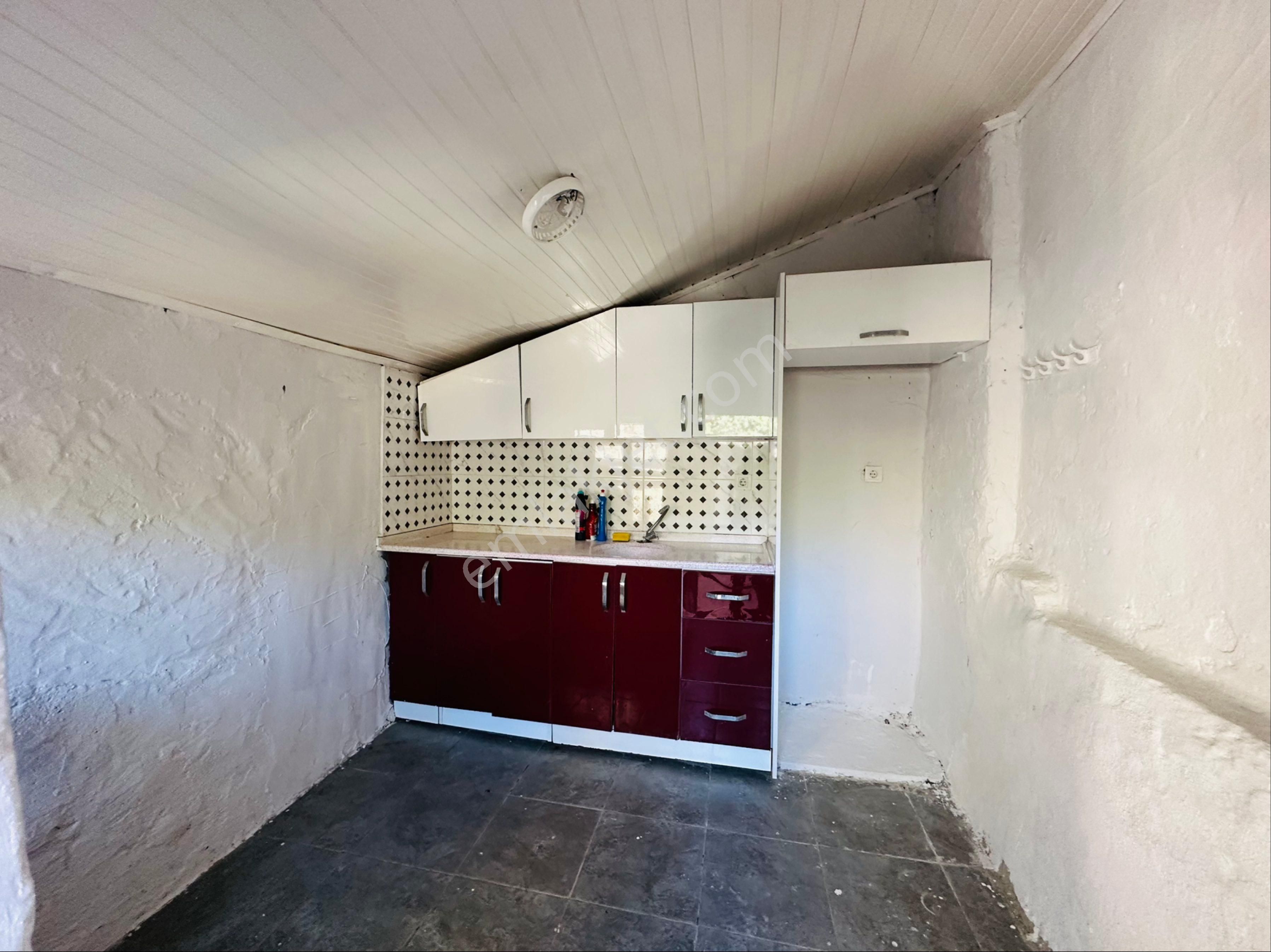 Tire Satılık Müstakil Ev 100 M2 İçi Komple Yenilendi - Görsel 13