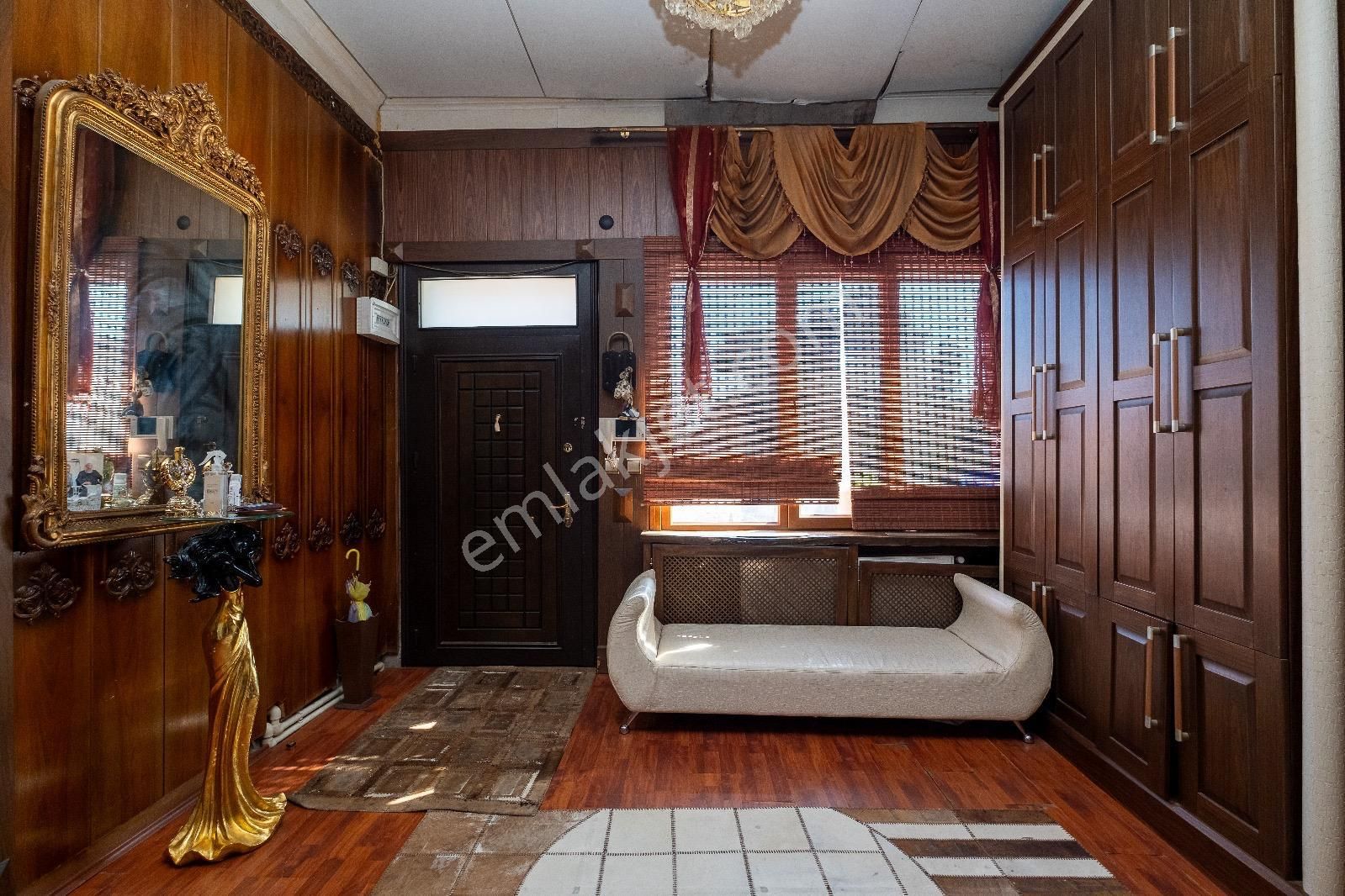 Büyük Ada'da Satılık Köşk