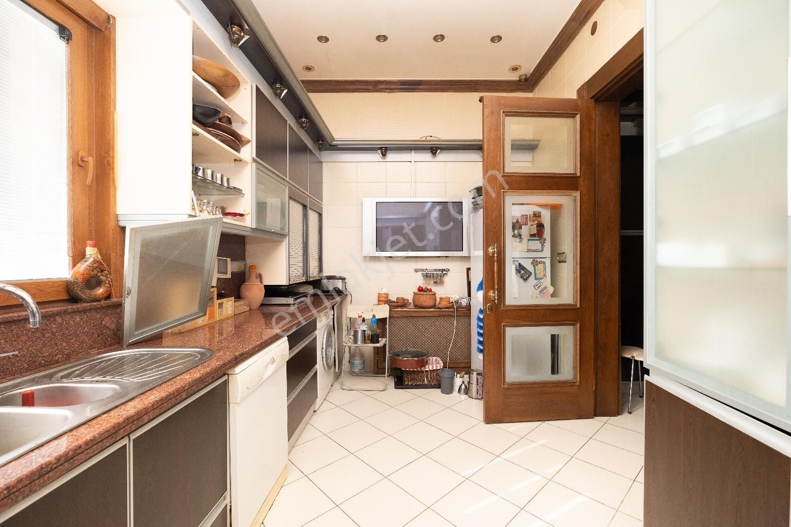 Büyük Ada'da Satılık Köşk - Görsel 14