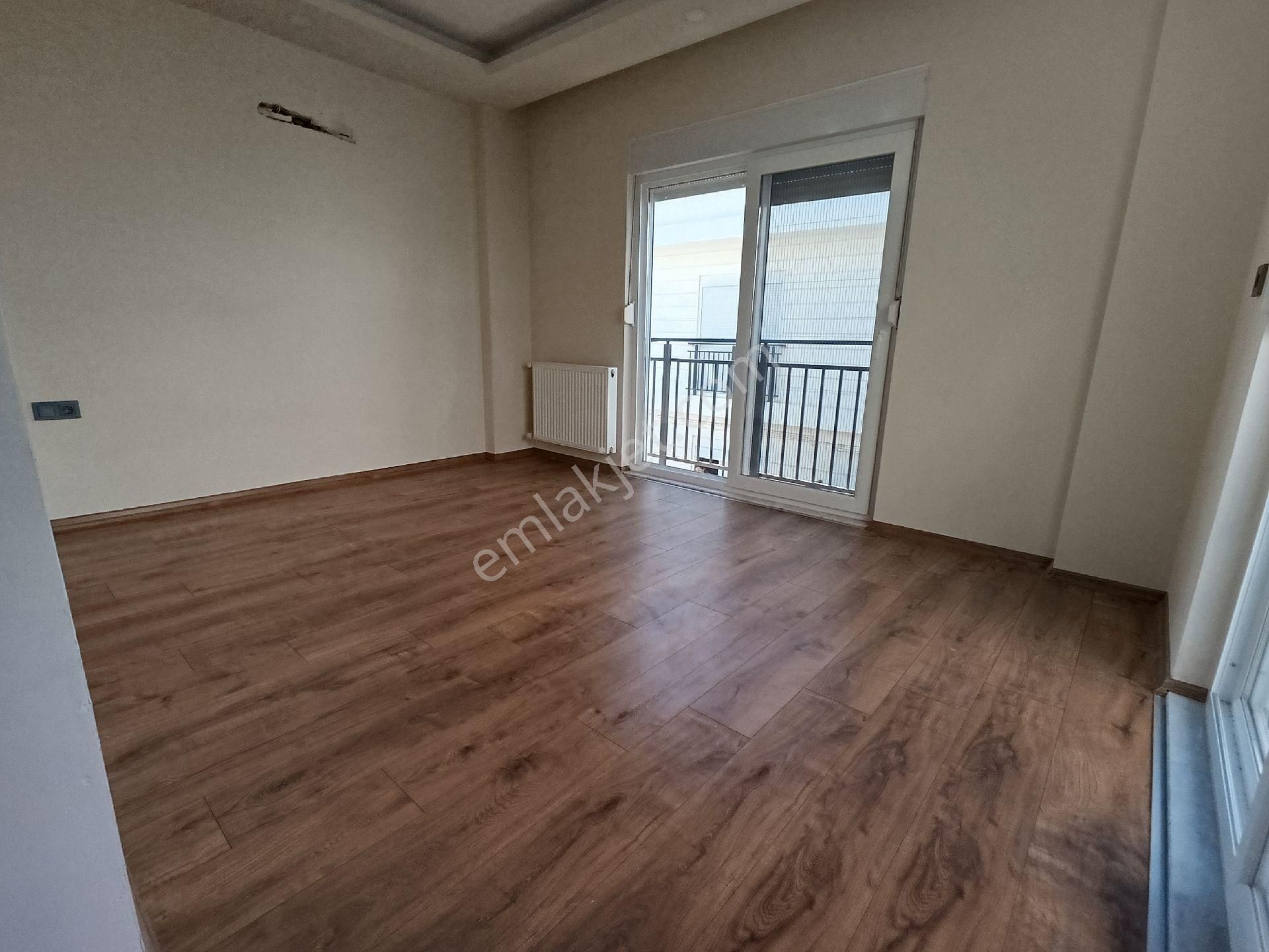 Bahçeyaka'da Satılık Havuzlu 3 Katlı Villa - Görsel 20