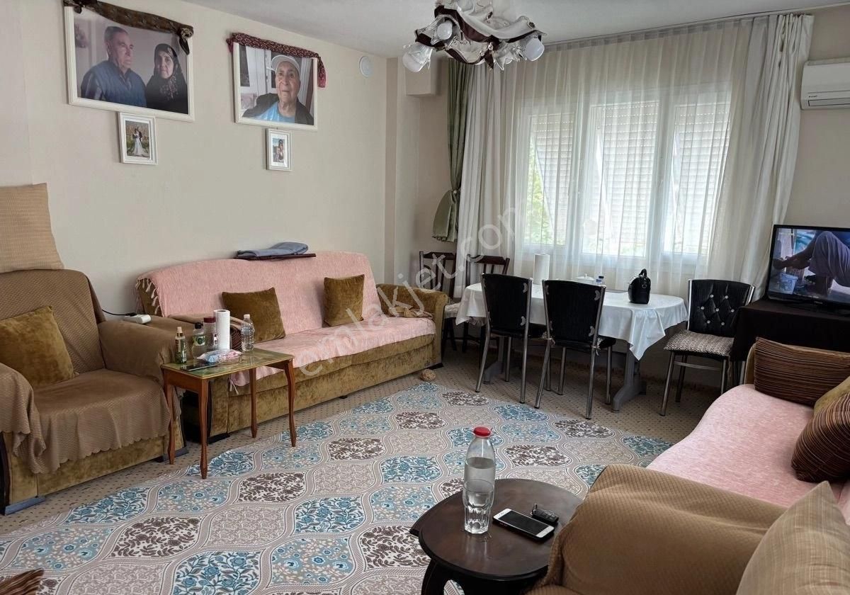 Seferihisar Sığacıkta Denize Çok Yakın Mesafede Site İçi Yaz Kış Yaşanacak 3+1 Daire