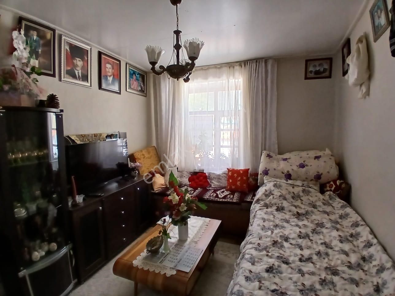 Akçay Emlak'tan Akşehir Anıt Meydanı Civarında İçi-dışı Komple Bakımlı Satılık Müstakil Ev - Görsel 33