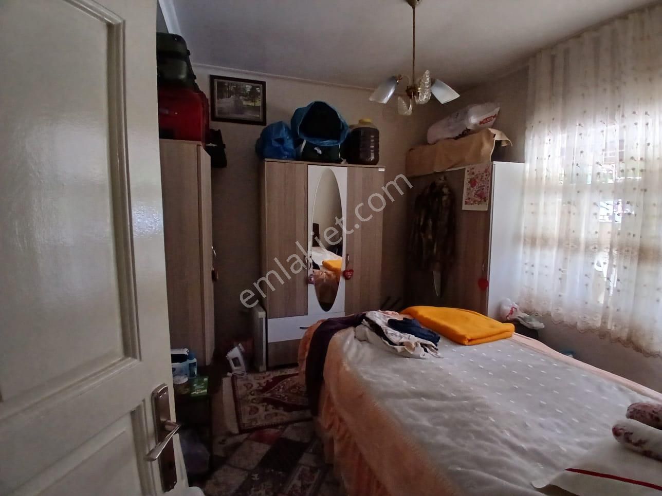 Akçay Emlak'tan Akşehir Anıt Meydanı Civarında İçi-dışı Komple Bakımlı Satılık Müstakil Ev - Görsel 25