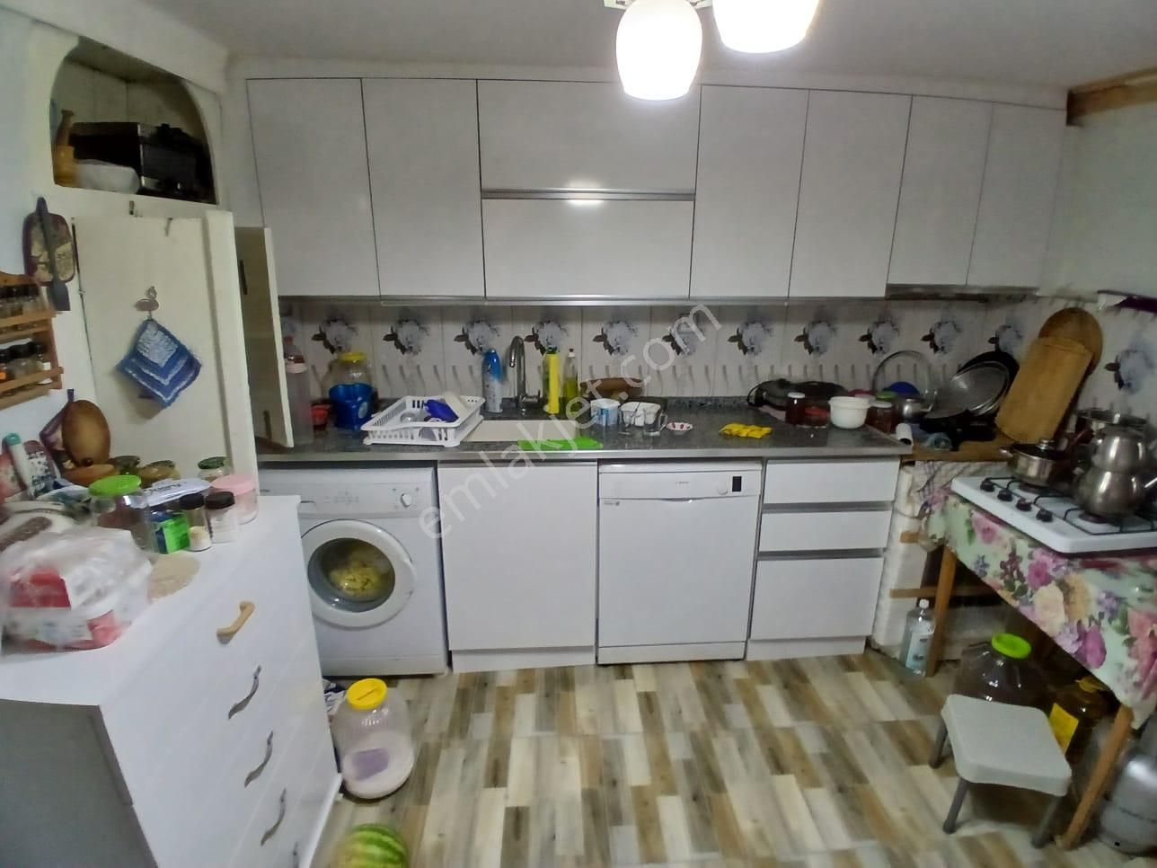 Akçay Emlak'tan Akşehir Anıt Meydanı Civarında İçi-dışı Komple Bakımlı Satılık Müstakil Ev - Görsel 35