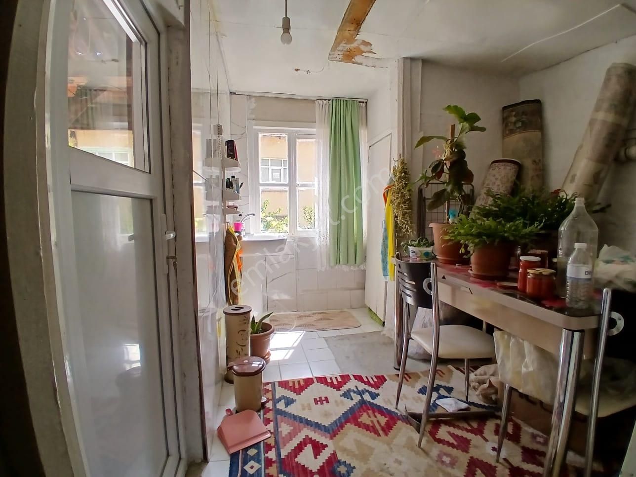 Akçay Emlak'tan Akşehir Anıt Meydanı Civarında İçi-dışı Komple Bakımlı Satılık Müstakil Ev - Görsel 13