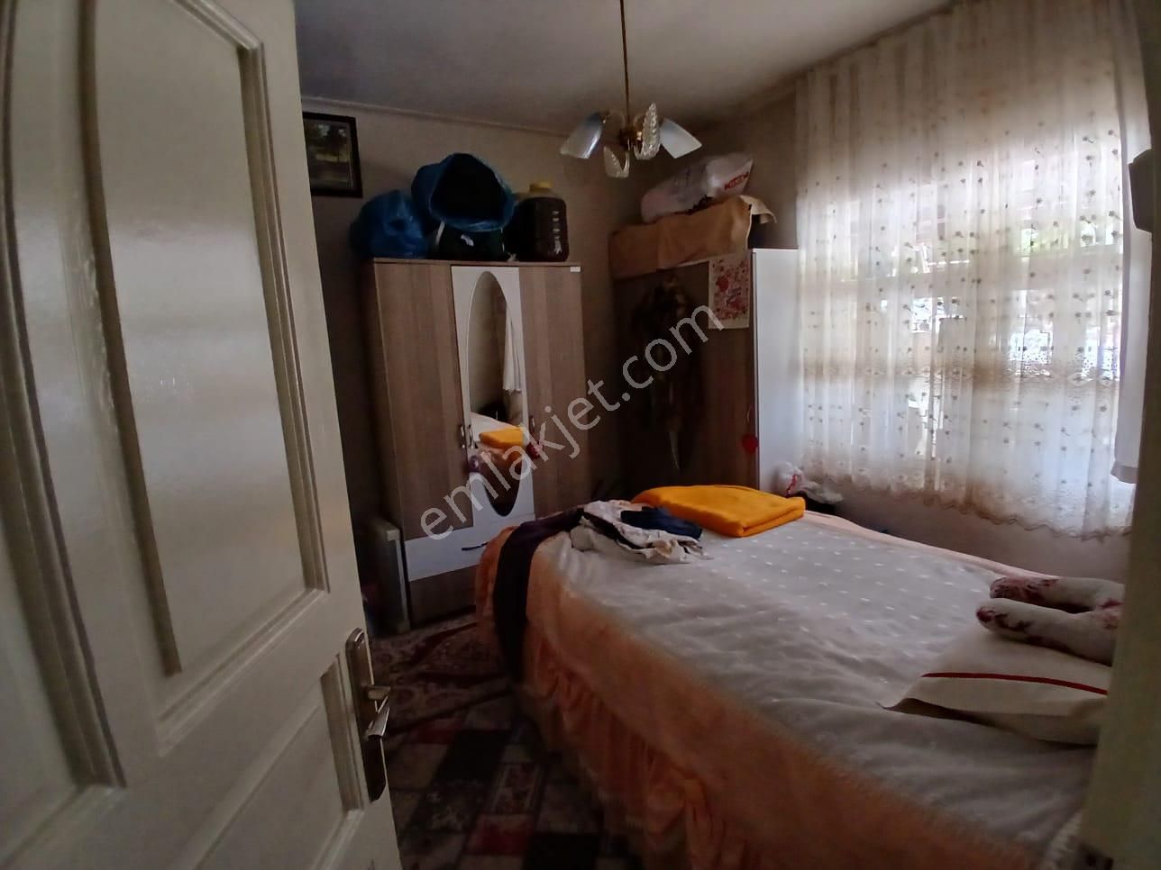 Akçay Emlak'tan Akşehir Anıt Meydanı Civarında İçi-dışı Komple Bakımlı Satılık Müstakil Ev - Görsel 10