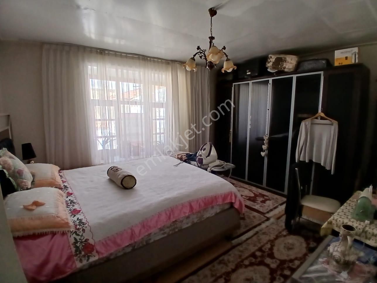 Akçay Emlak'tan Akşehir Anıt Meydanı Civarında İçi-dışı Komple Bakımlı Satılık Müstakil Ev - Görsel 6