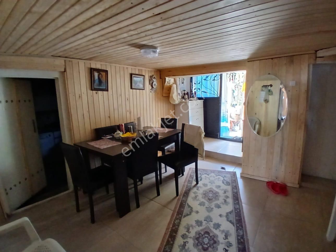 Akçay Emlak'tan Akşehir Anıt Meydanı Civarında İçi-dışı Komple Bakımlı Satılık Müstakil Ev - Görsel 24