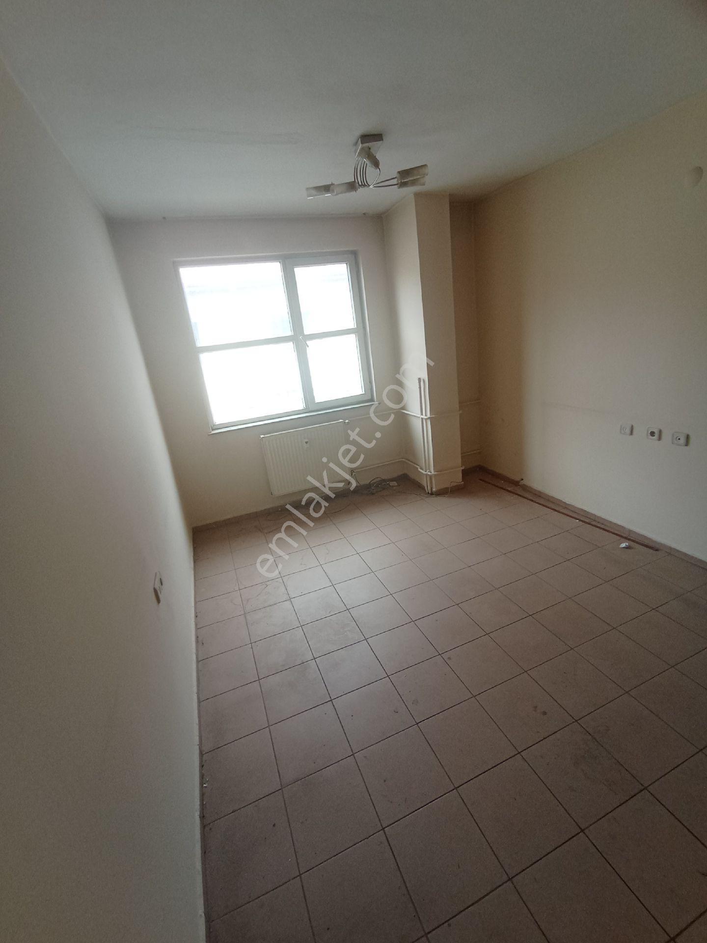 Sivas Yıldız Gayrımenkul'den Bankalar Caddesi Kiralık 1+1 Ofis (asansörlü) - Görsel 15