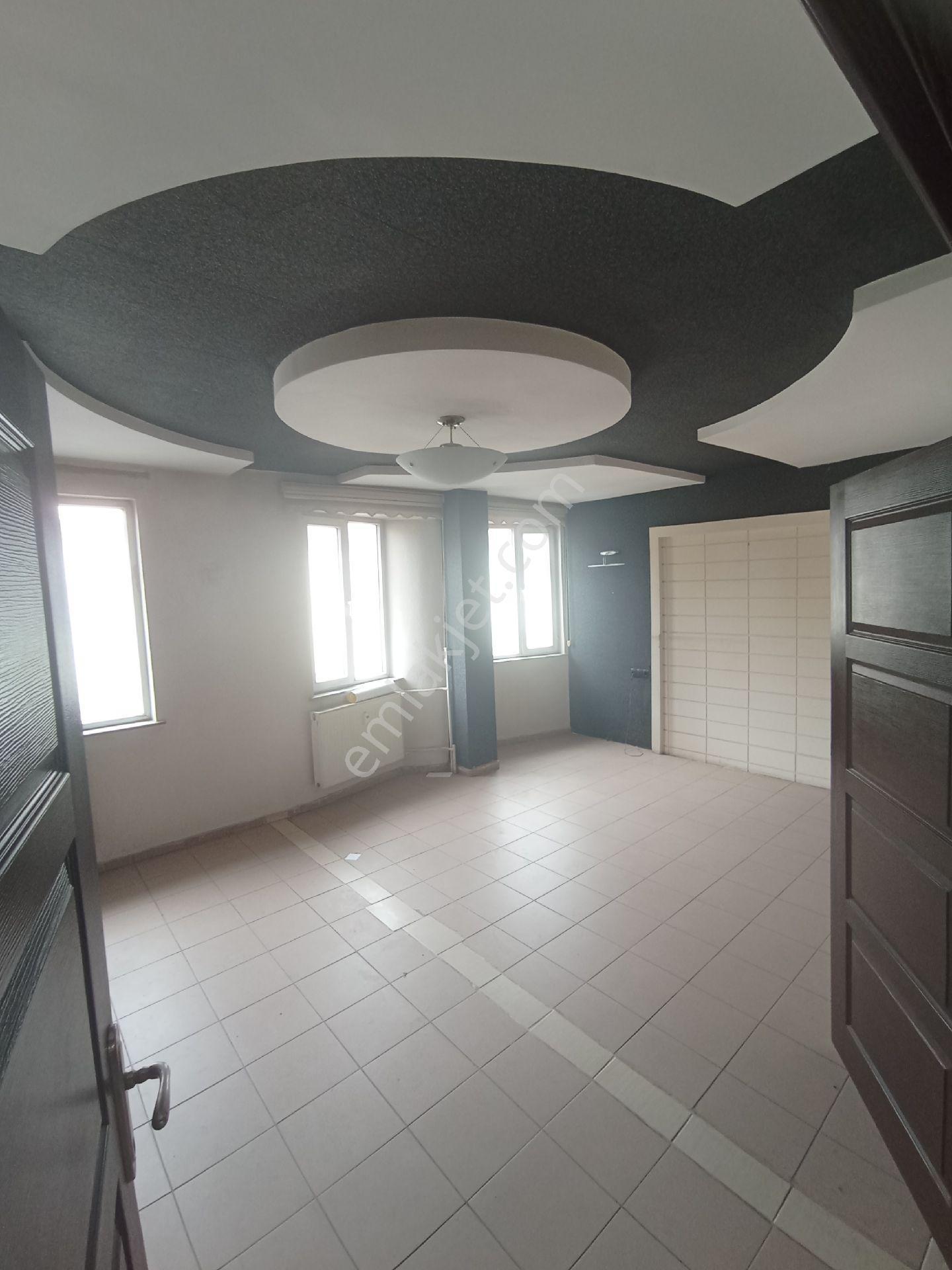 Sivas Yıldız Gayrımenkul'den Bankalar Caddesi Kiralık 1+1 Ofis (asansörlü) - Görsel 13