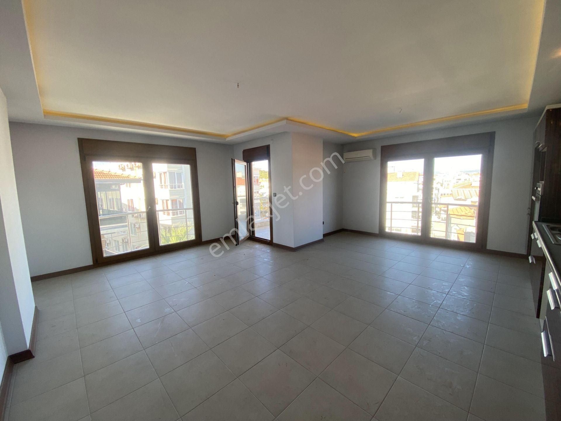 Balıkesir Ayvalık Sarımsaklı Da Satılık Daire.denize Sıfır - Görsel 8