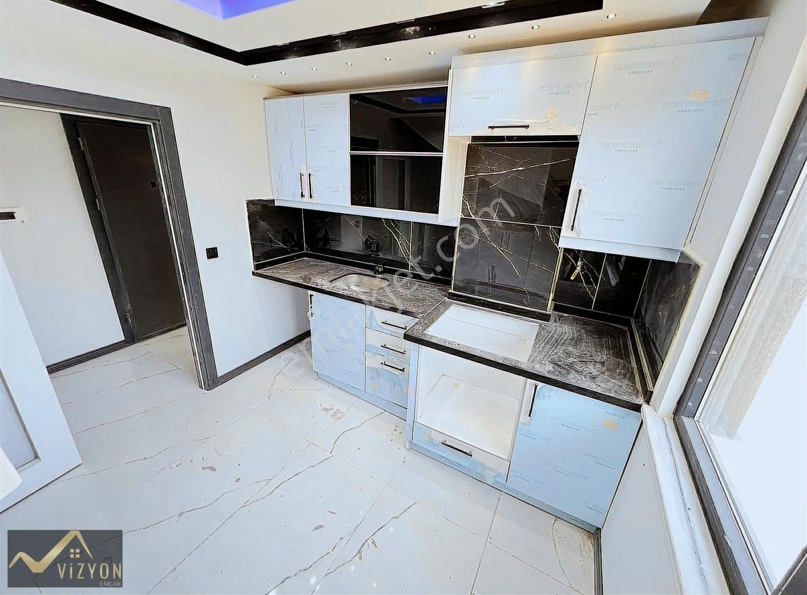 Vizyon Emlak'tan Tuzla Cd Çift Girişli Çift Teraslı 5+1 Dubleks - Görsel 8