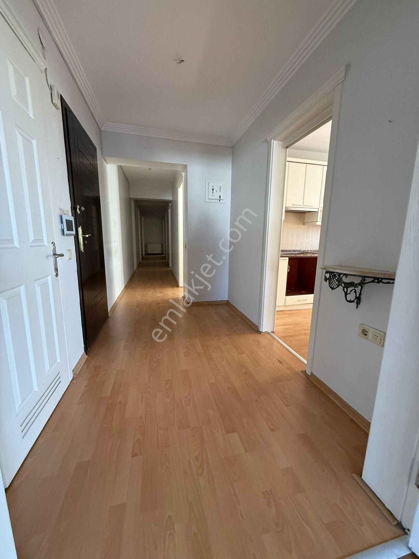İnönü Cad Üzerinde Otoparklı Asansörlü 4+1 220 M² Satılık Daire - Görsel 25